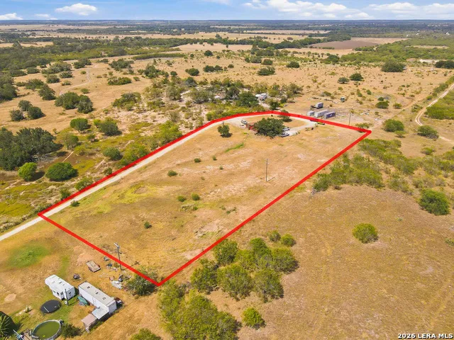 1155 JONES RD Kingsbury, TX 78638