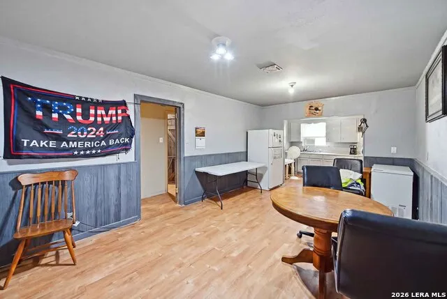1155 JONES RD Kingsbury, TX 78638