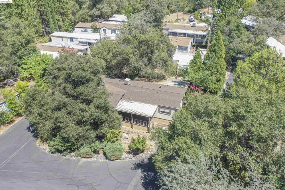 10956 Green Columbia, CA 95310