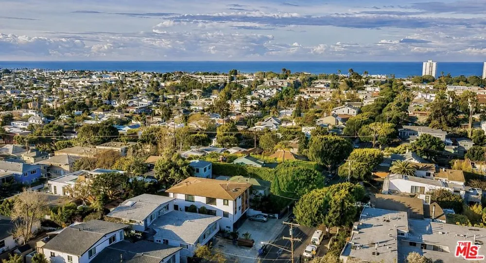724 Ashland Avenue #2 Santa Monica, CA 90405