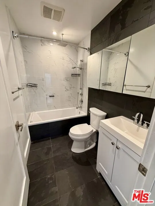 724 Ashland Avenue #2 Santa Monica, CA 90405