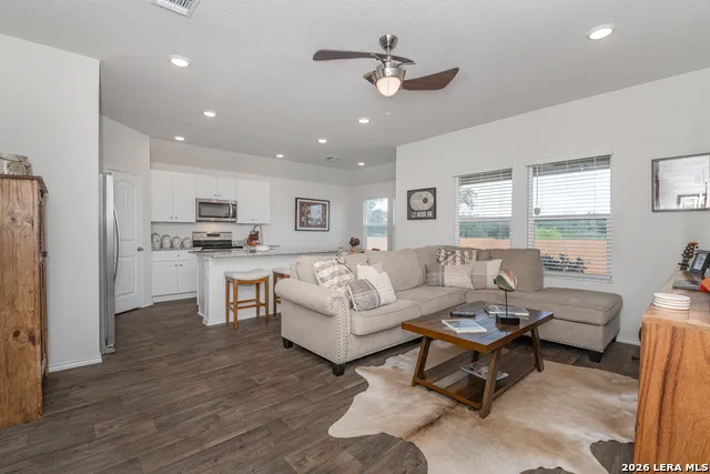 936 GERARDIA CT Seguin, TX 78155
