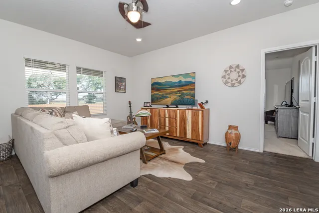 936 GERARDIA CT Seguin, TX 78155