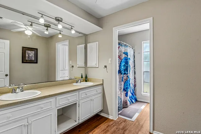 15118 Sun Spur St San Antonio, TX 78232