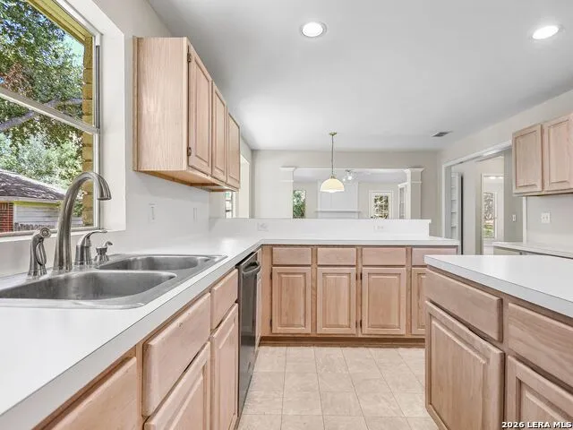 24843 Shining Arrow San Antonio, TX 78258