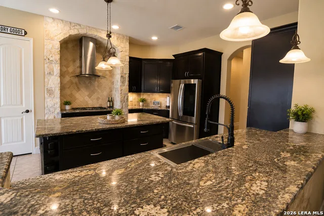 105 Abrego Crossing Floresville, TX 78114