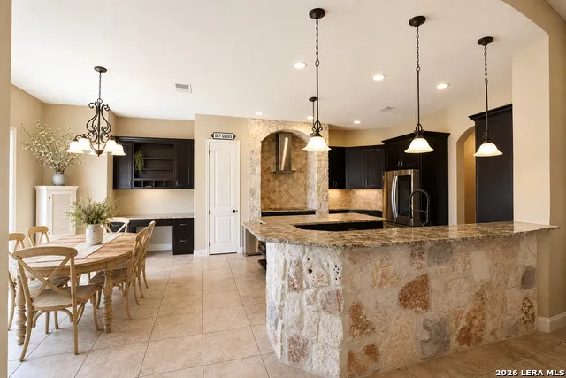 105 Abrego Crossing Floresville, TX 78114