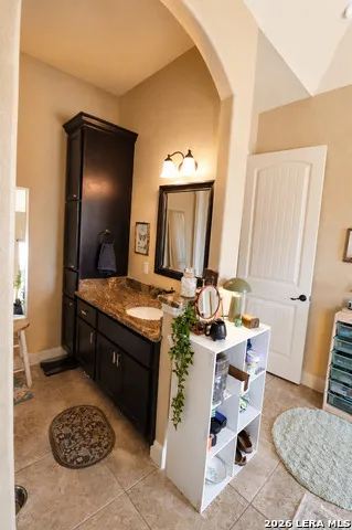 105 Abrego Crossing Floresville, TX 78114