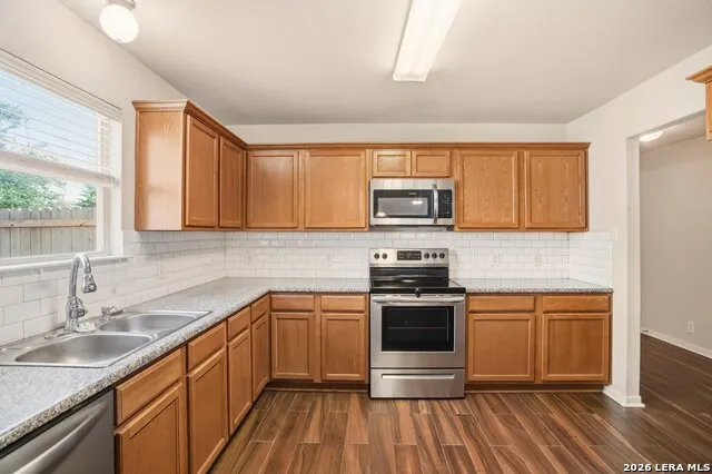 509 ROADRUNNER AVE New Braunfels, TX 78130