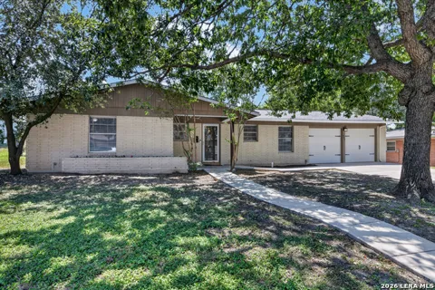 406 E RECTOR ST
