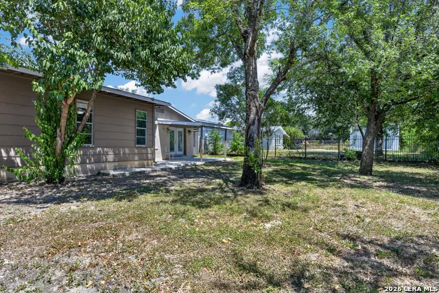 406 E RECTOR ST San Antonio, TX 78216