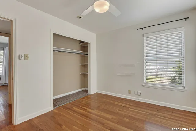 406 E RECTOR ST San Antonio, TX 78216