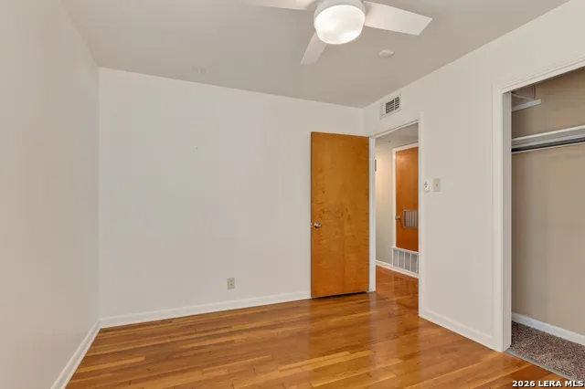 406 E RECTOR ST San Antonio, TX 78216
