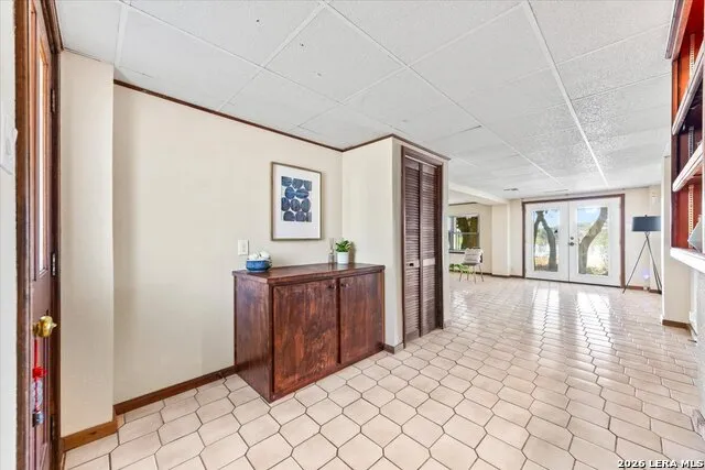 781 Lookout Dr Lakehills, TX 78063