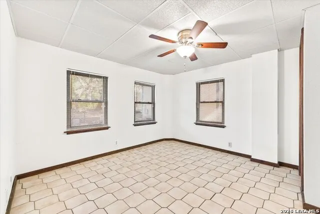 781 Lookout Dr Lakehills, TX 78063