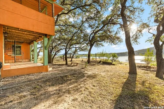 781 Lookout Dr Lakehills, TX 78063
