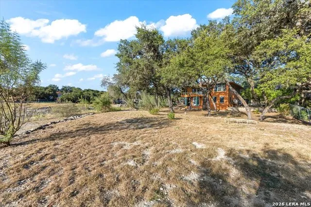781 Lookout Dr Lakehills, TX 78063