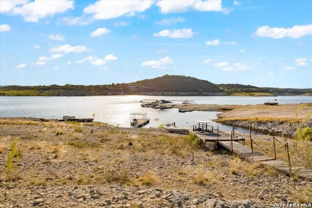781 Lookout Dr Lakehills, TX 78063