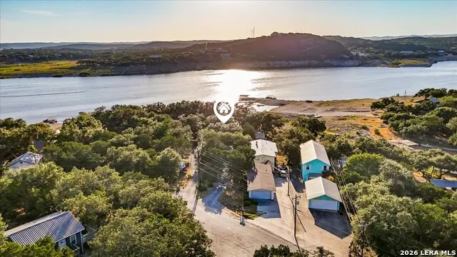 781 Lookout Dr Lakehills, TX 78063