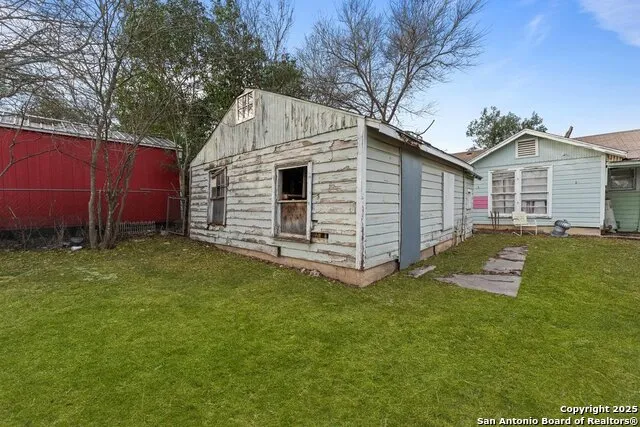 1932 E HIGHLAND BLVD San Antonio, TX 78210