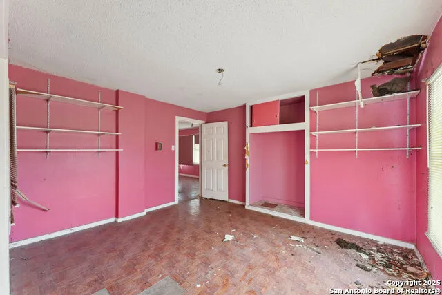 1932 E HIGHLAND BLVD San Antonio, TX 78210