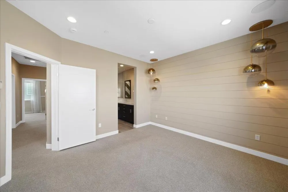 312 Bridgewater Way #1 Gardena, CA 90247