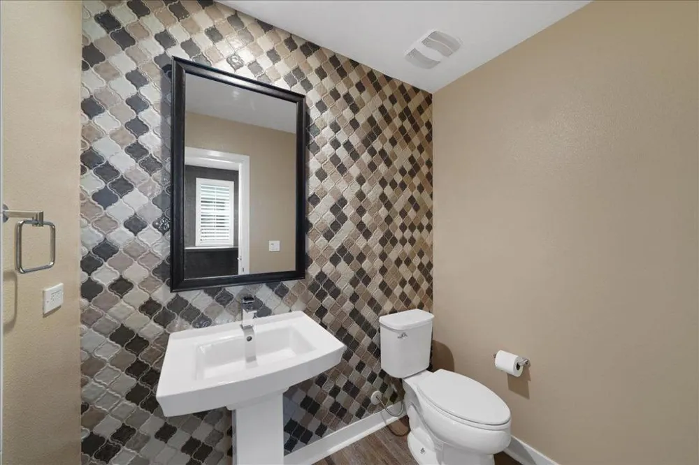 312 Bridgewater Way #1 Gardena, CA 90247