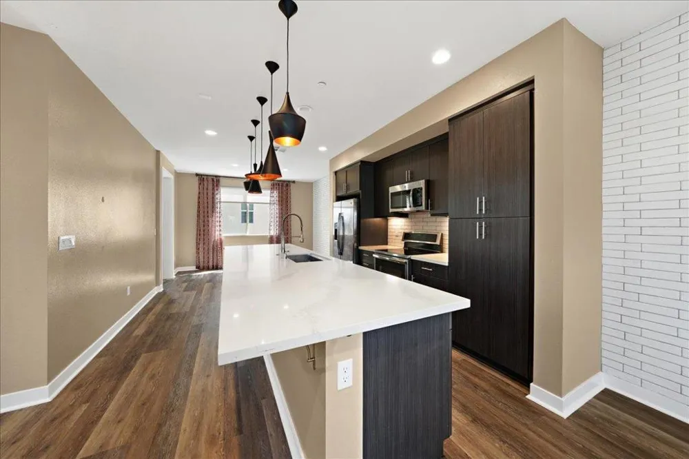 312 Bridgewater Way #1 Gardena, CA 90247