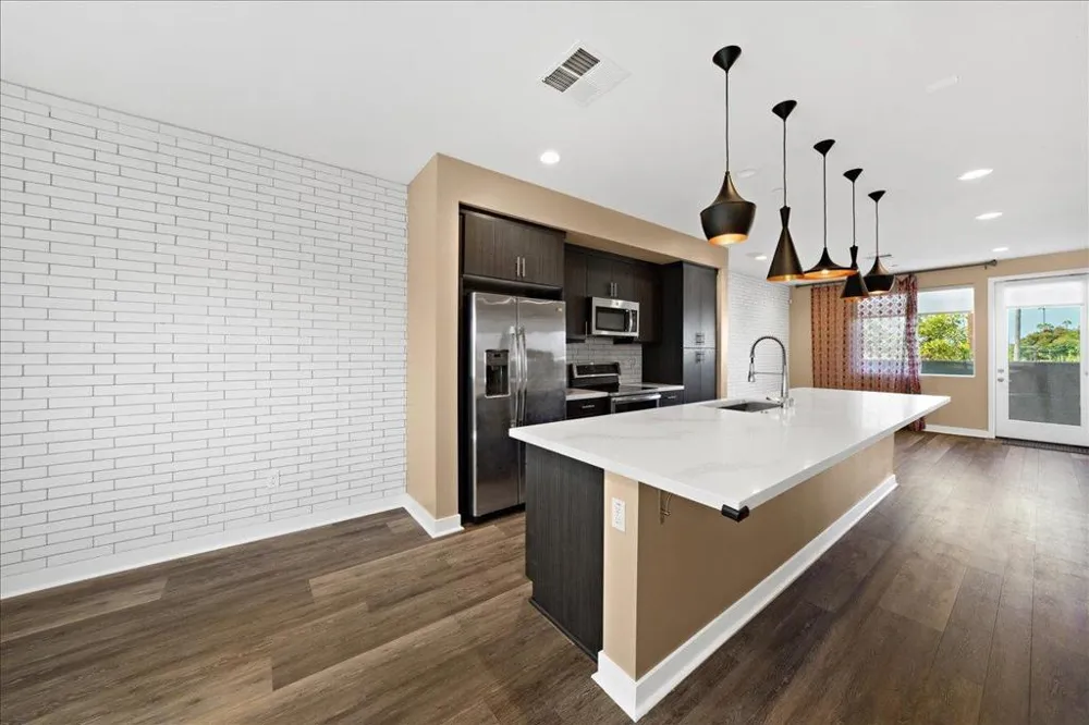 312 Bridgewater Way #1 Gardena, CA 90247