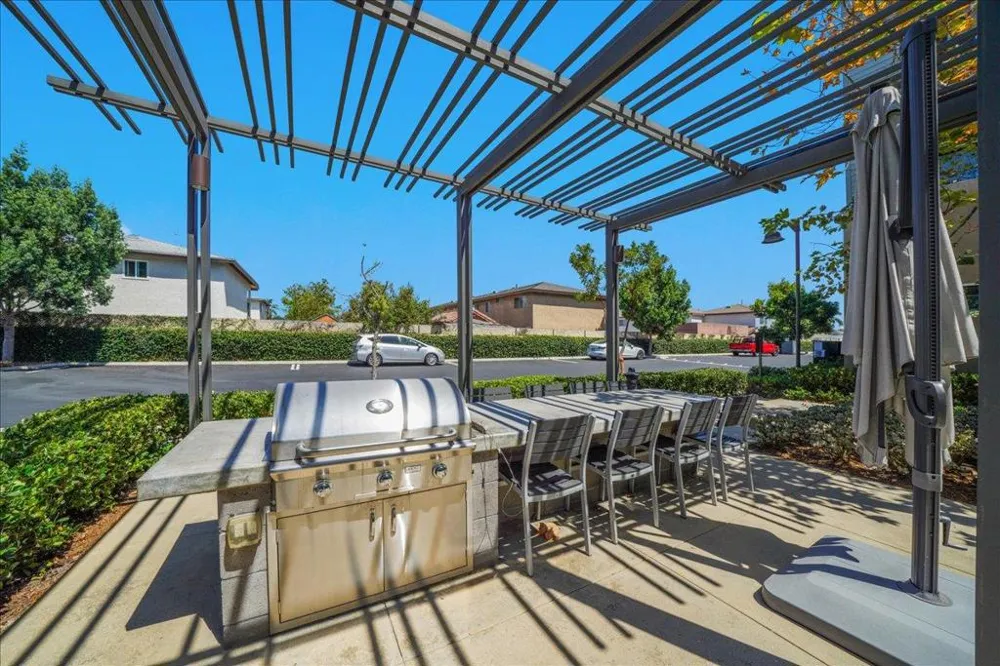 312 Bridgewater Way #1 Gardena, CA 90247