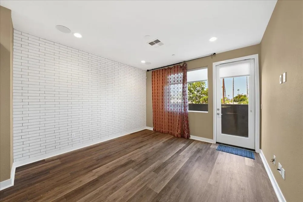 312 Bridgewater Way #1 Gardena, CA 90247