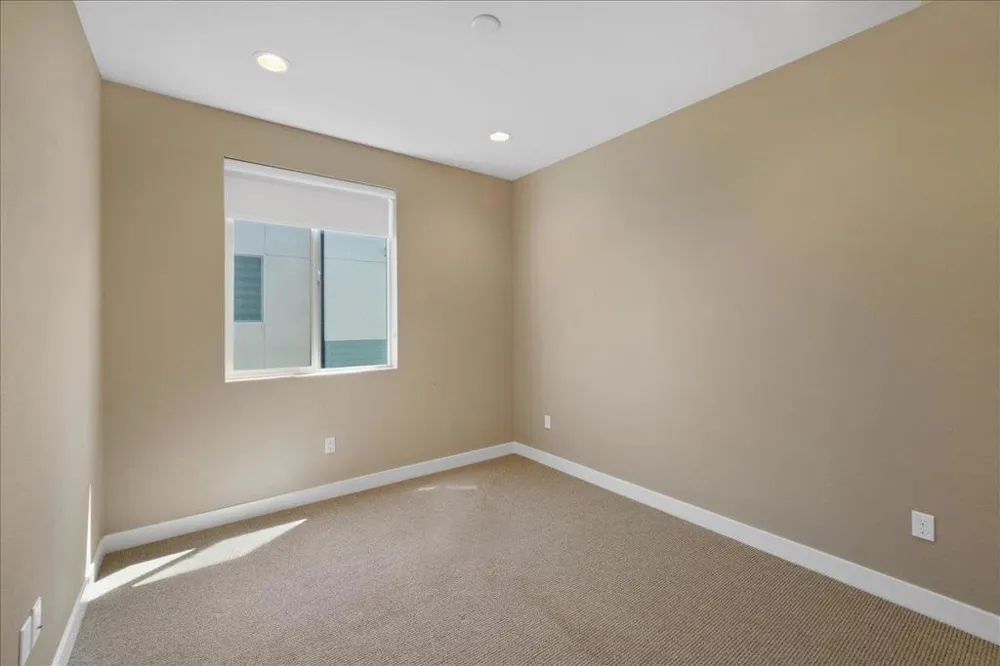 312 Bridgewater Way #1 Gardena, CA 90247