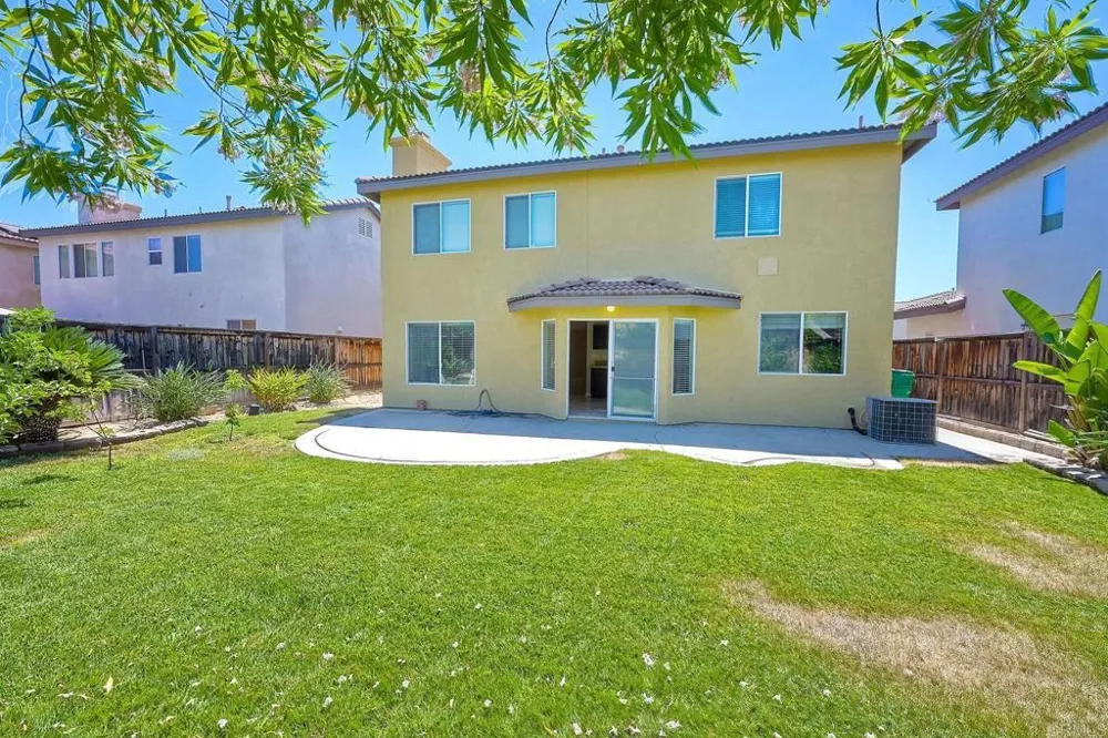 40655 La Salle Place Murrieta, CA 92563