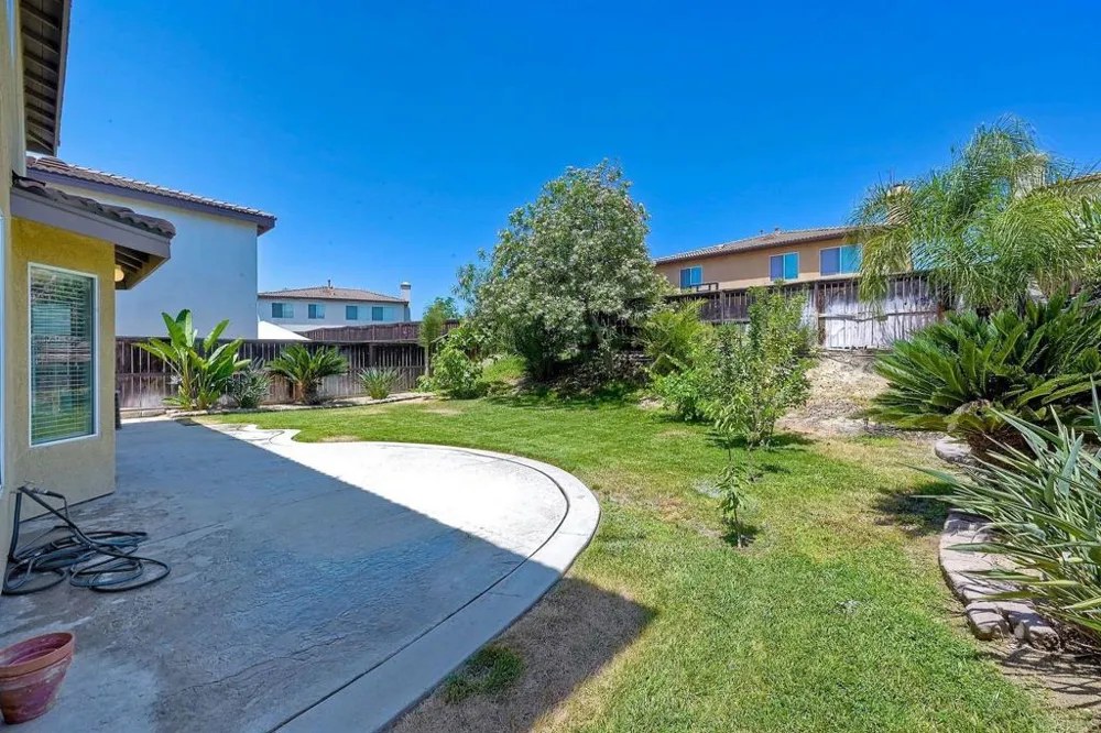 40655 La Salle Place Murrieta, CA 92563