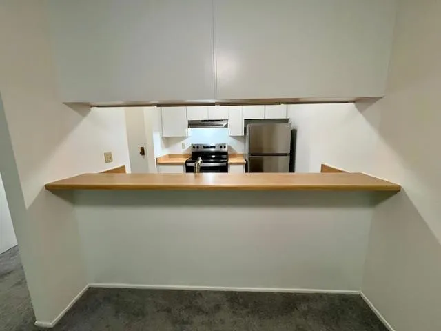6227 Shelter Creek Lane San Bruno, CA 94066