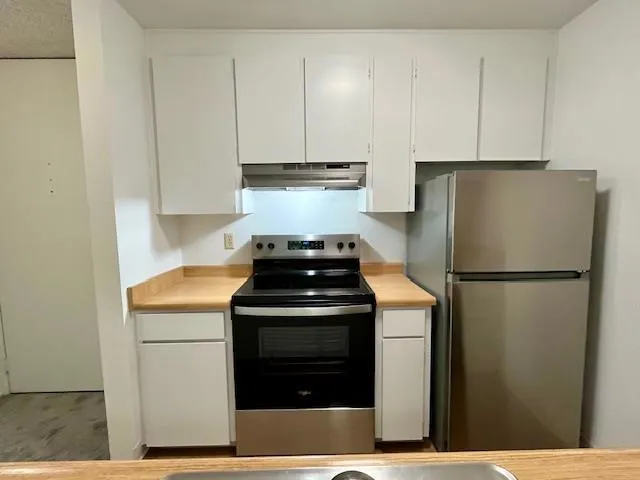 6227 Shelter Creek Lane San Bruno, CA 94066
