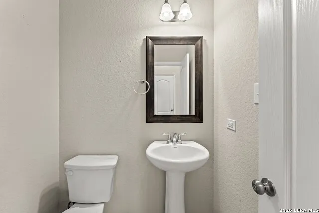 9710 Monken Boerne, TX 78006