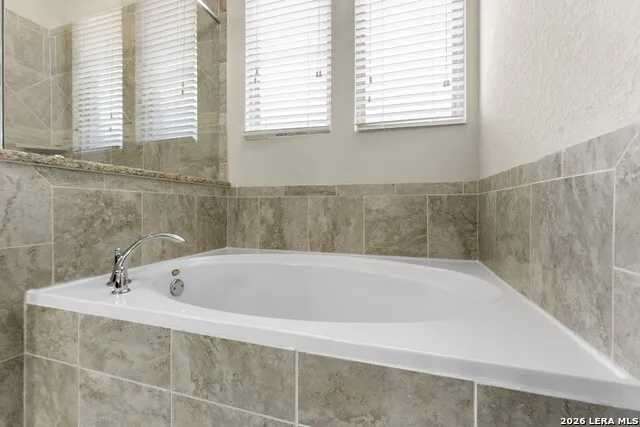 9710 Monken Boerne, TX 78006