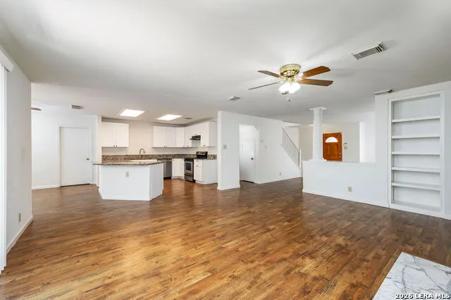8507 Park Olympia Universal City, TX 78148