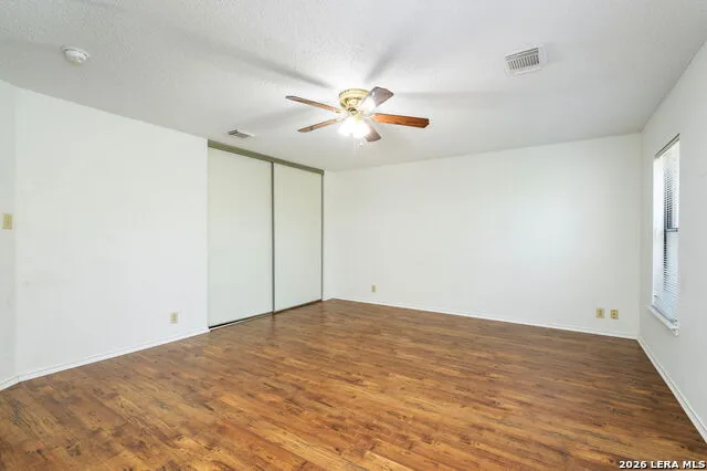 8507 Park Olympia Universal City, TX 78148