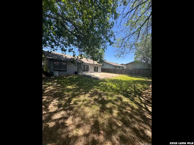 9426 Valley Bend San Antonio, TX 78250
