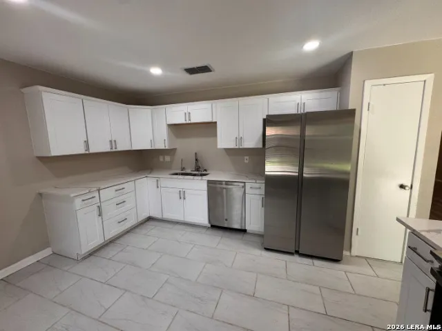 9426 Valley Bend San Antonio, TX 78250