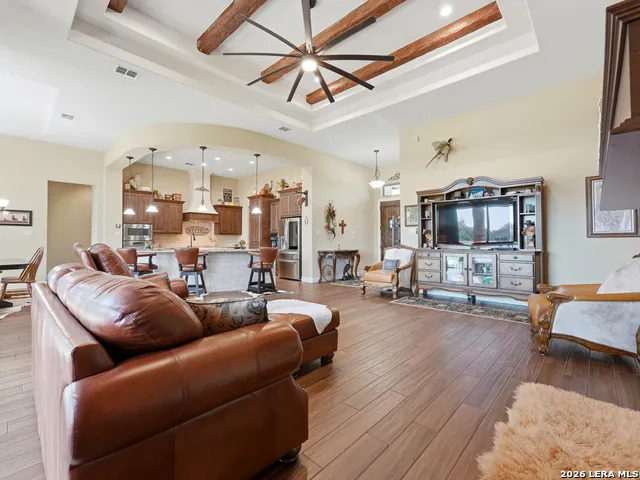 228 LUCKY RDG Bandera, TX 78003