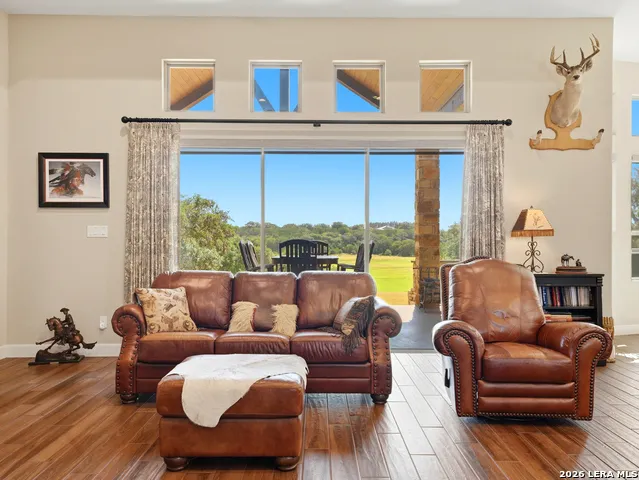 228 LUCKY RDG Bandera, TX 78003