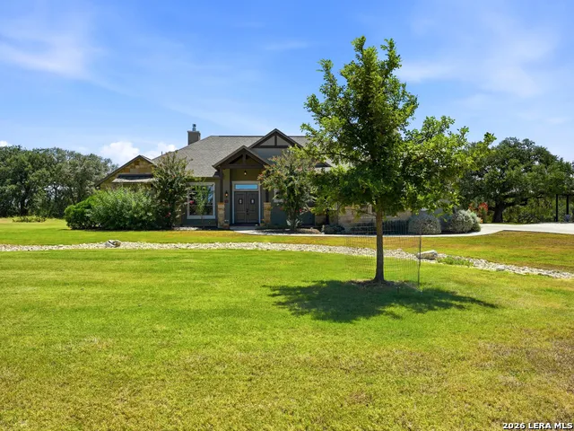 228 LUCKY RDG Bandera, TX 78003