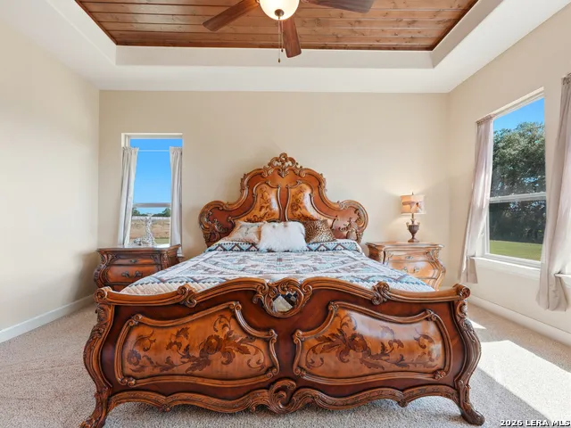 228 LUCKY RDG Bandera, TX 78003