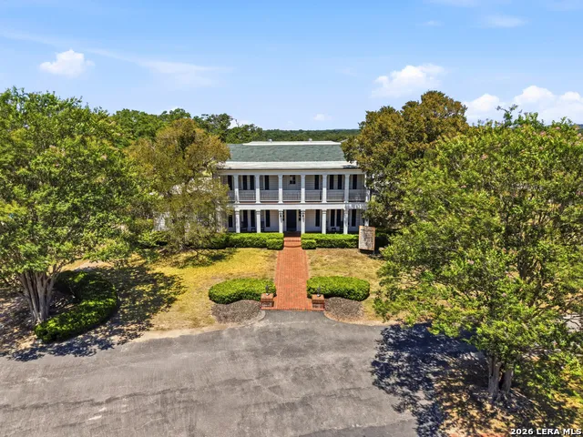 228 LUCKY RDG Bandera, TX 78003
