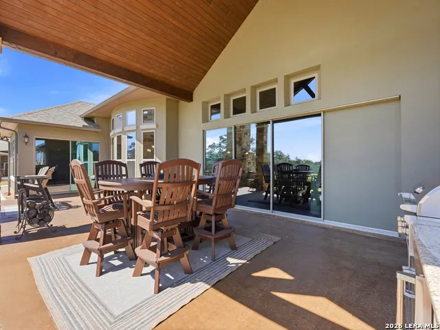 228 LUCKY RDG Bandera, TX 78003