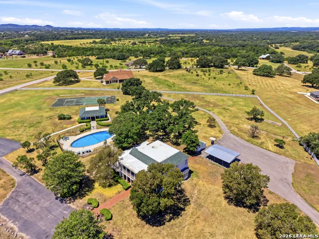 228 LUCKY RDG Bandera, TX 78003