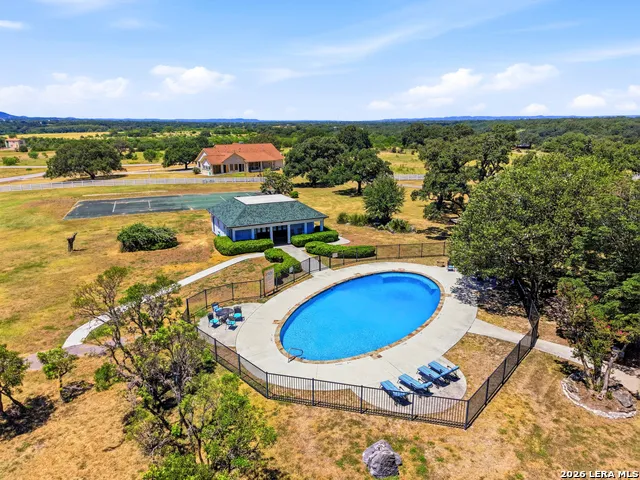 228 LUCKY RDG Bandera, TX 78003